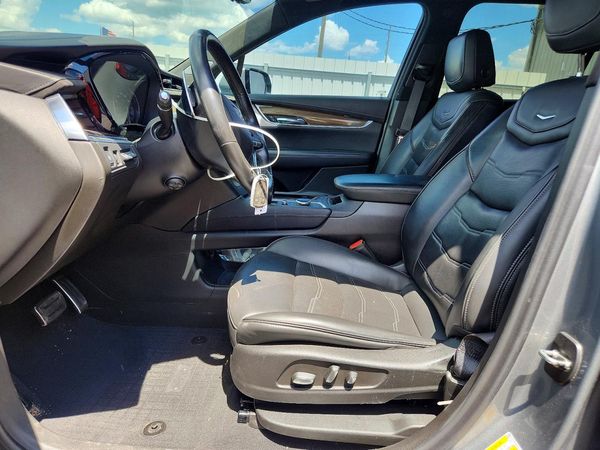 2023 CADILLAC XT6