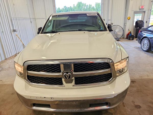 2016 RAM 1500 ST