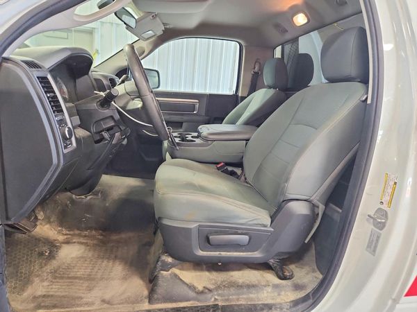 2016 RAM 1500 ST