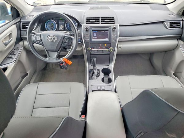 2015 TOYOTA CAMRY SOLA Hybrid
