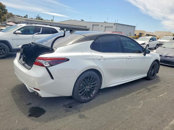 2022 TOYOTA CAMRY XSE