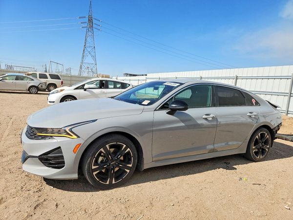 2022 KIA K5