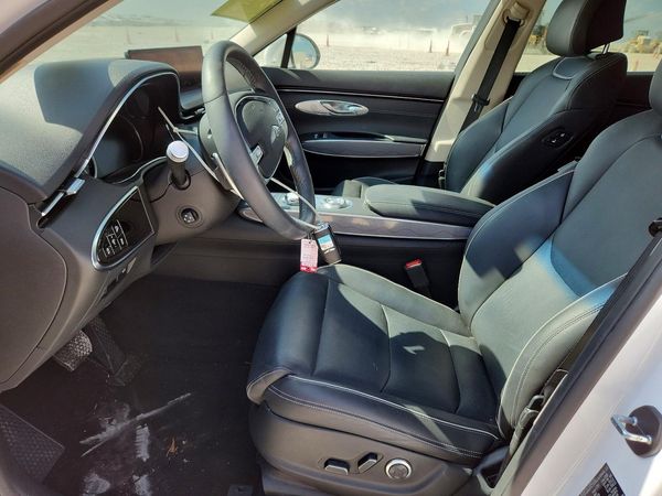 2024 GENESIS GV70