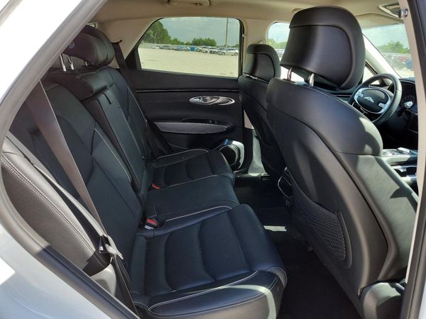 2024 GENESIS GV70