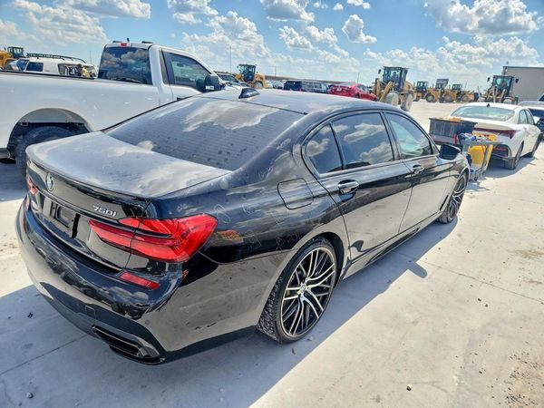 2018 BMW 750