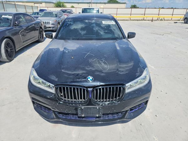 2018 BMW 750