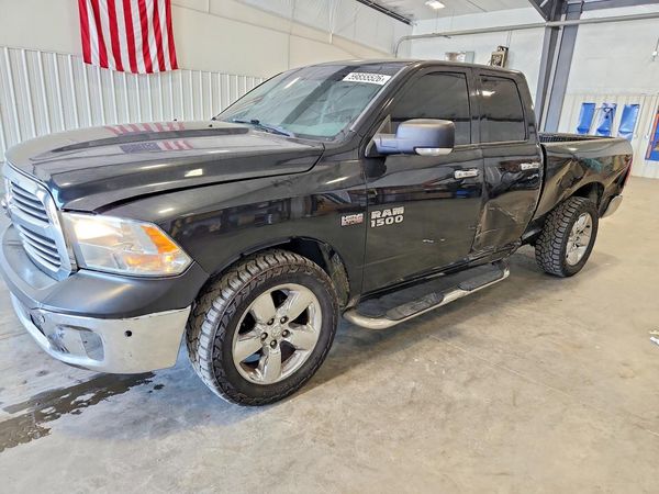 2017 RAM 1500 SLT QUAD CAB 4X4