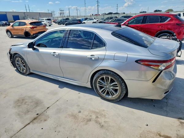 2019 TOYOTA CAMRY XSE