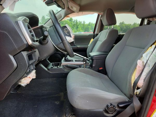 2019 TOYOTA TACOMA SR5