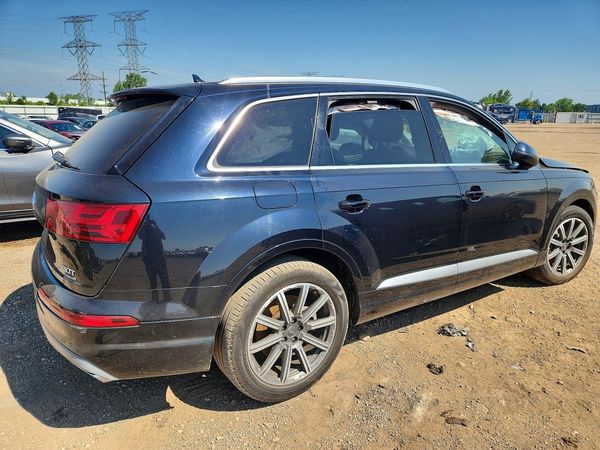 2017 AUDI Q7