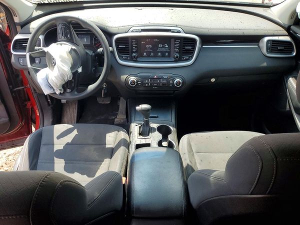 2018 KIA SORENTO L, LX