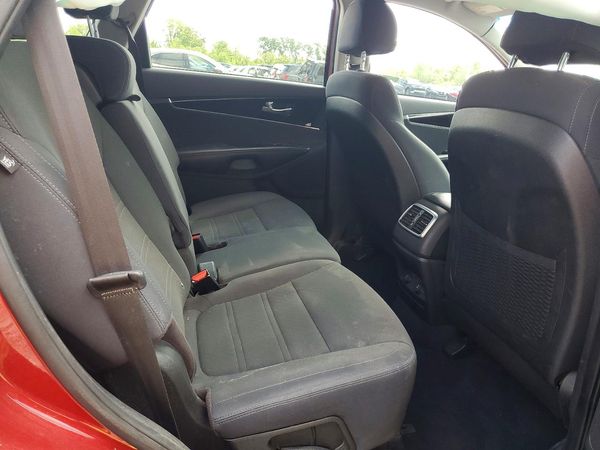 2018 KIA SORENTO L, LX