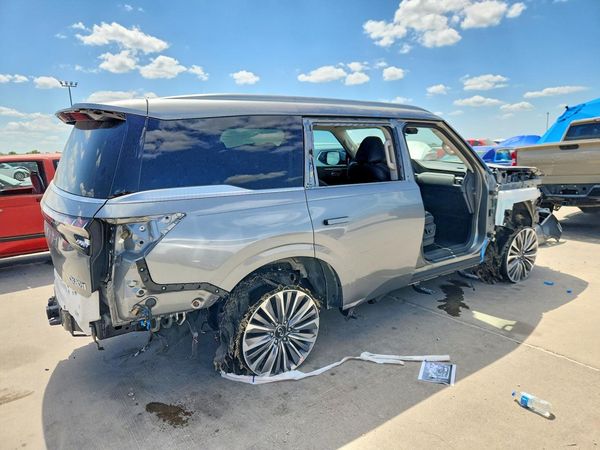 2025 INFINITI QX80