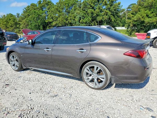 2016 INFINITI Q70L