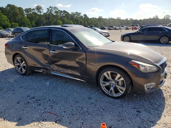 2016 INFINITI Q70L
