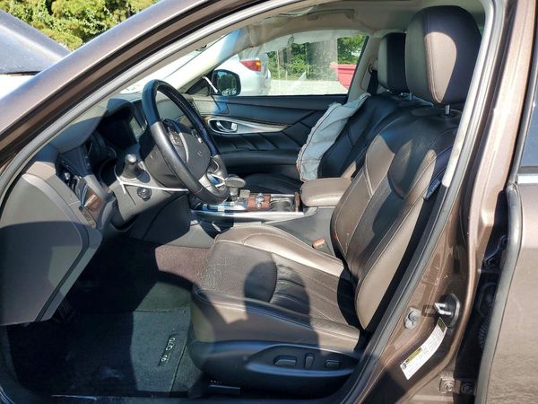 2016 INFINITI Q70L