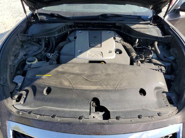 2016 INFINITI Q70L