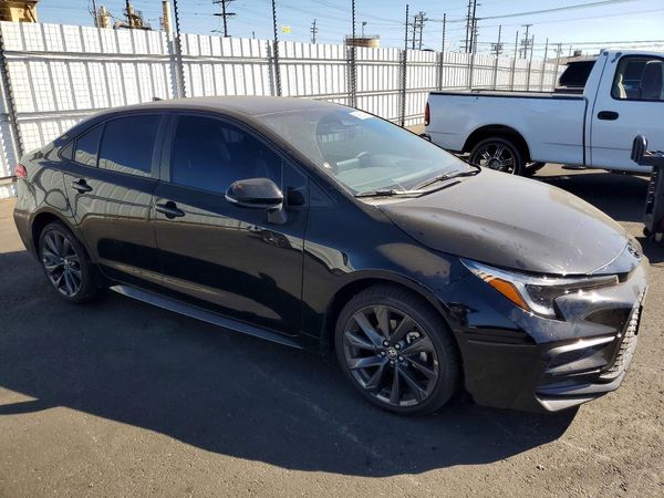 2025 TOYOTA COROLLA