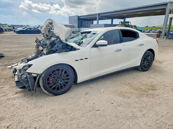 2017 MASERATI ALL MODELS Luxury — Front 3/4