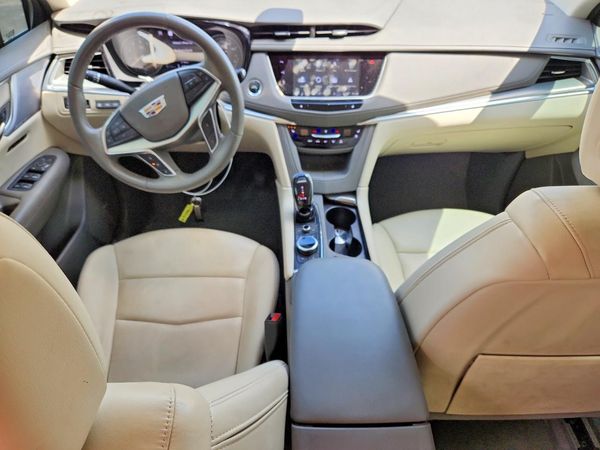 2024 CADILLAC XT5