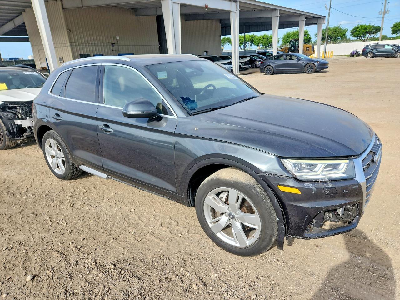 2019 AUDI Q5 quattro Premium Plus
