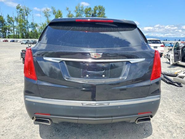 2017 CADILLAC XT5