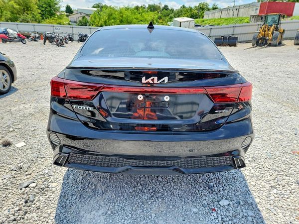 2024 KIA FORTE GT Line