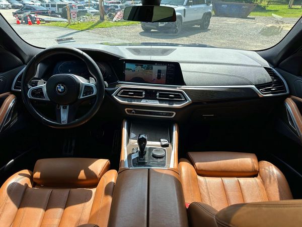 2022 BMW X6 xDrive40i