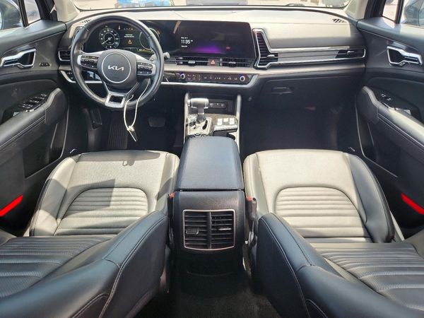 2023 KIA SPORTAGE SX-PRESTIGE or SX-P