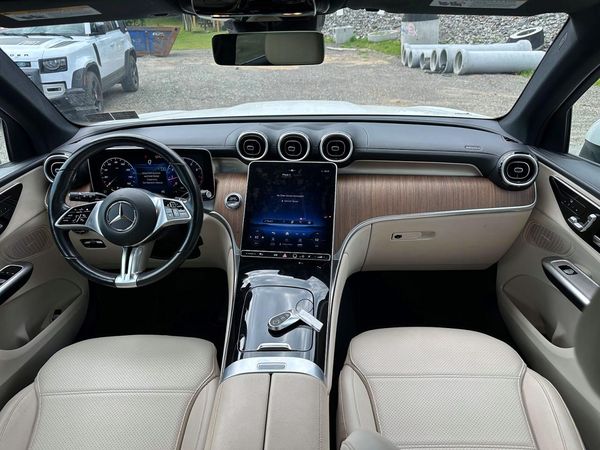 2024 MERCEDES-BENZ GLC GLC300