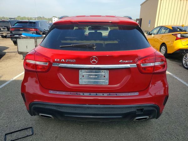 2016 MERCEDES-BENZ GLA GLA250-4M