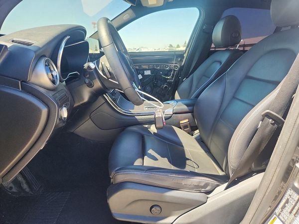 2020 MERCEDES-BENZ GLC GLC300
