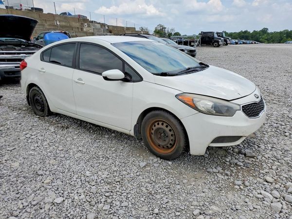2016 KIA FORTE GL (Middle-Low Grade)