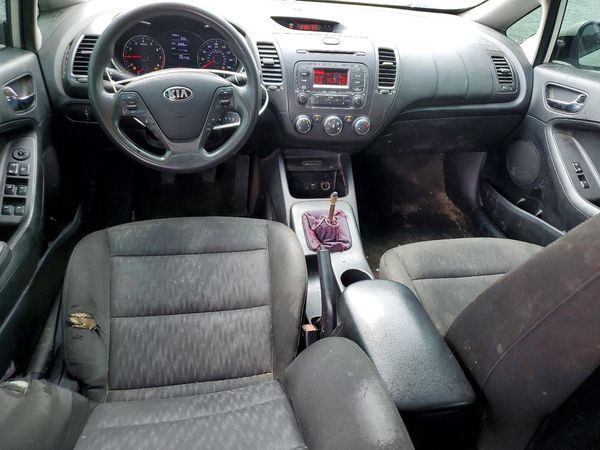 2016 KIA FORTE GL (Middle-Low Grade)
