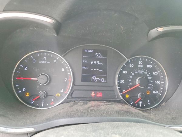 2016 KIA FORTE GL (Middle-Low Grade)