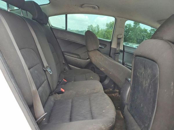 2016 KIA FORTE GL (Middle-Low Grade)
