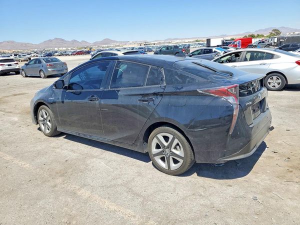 2016 TOYOTA PRIUS