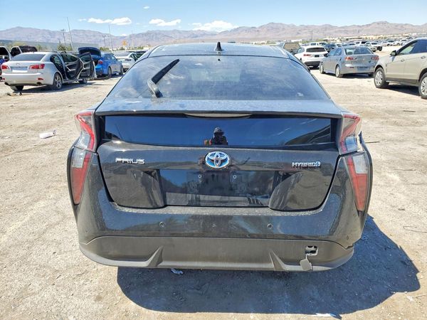 2016 TOYOTA PRIUS