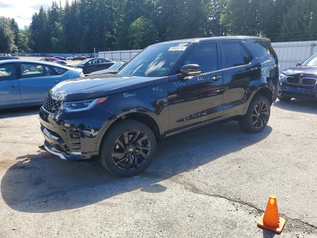2024 LAND ROVER DISCOVERY Metropolitan Edition