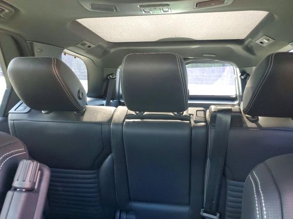 2024 LAND ROVER DISCOVERY Metropolitan Edition