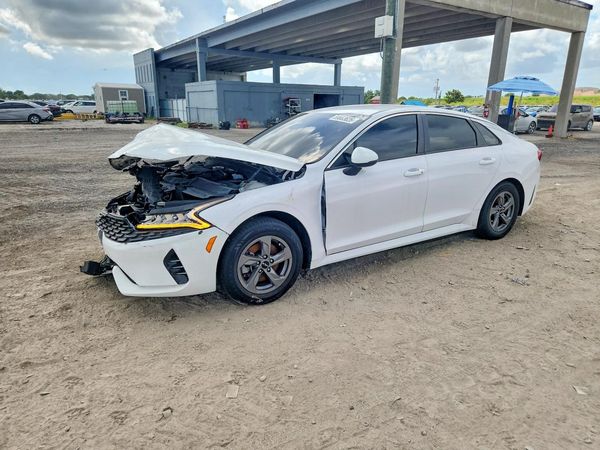 2022 KIA K5