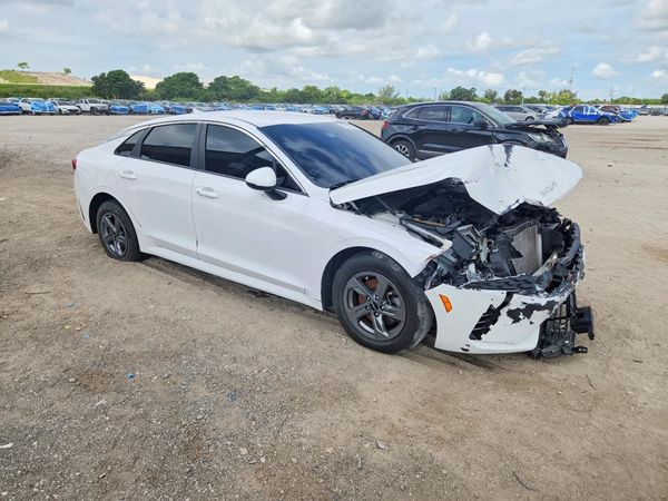 2022 KIA K5 LXS
