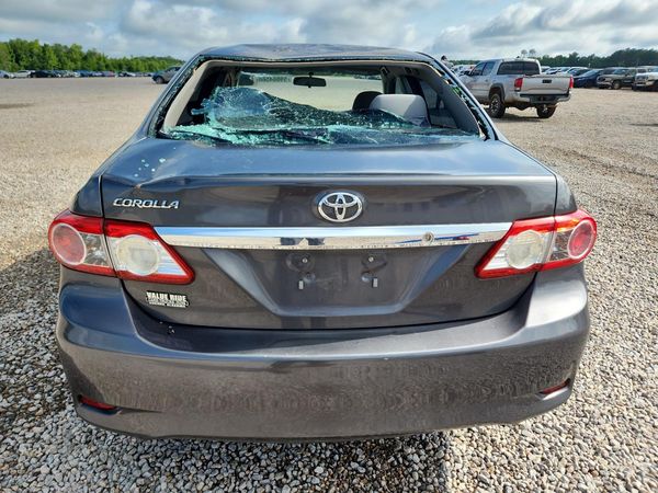 2013 TOYOTA COROLLA
