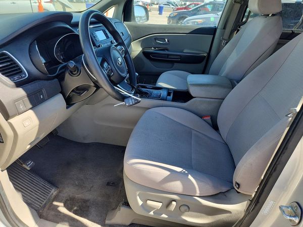 2016 KIA SEDONA LX - Middle-low