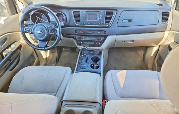 2016 KIA SEDONA LX - Middle-low