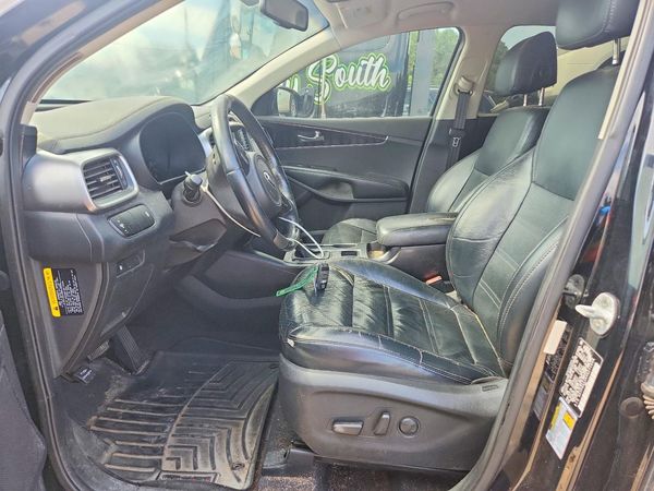 2017 KIA SORENTO L, LX