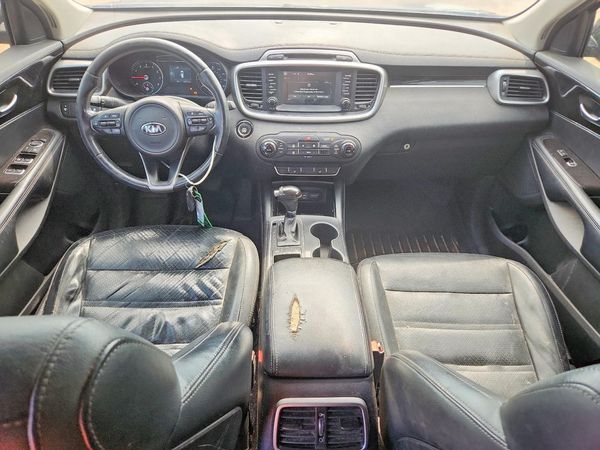 2017 KIA SORENTO L, LX