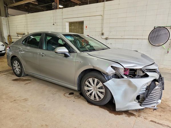 2019 TOYOTA CAMRY