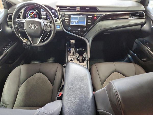 2019 TOYOTA CAMRY