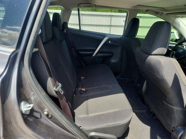 2017 TOYOTA RAV4 XLE